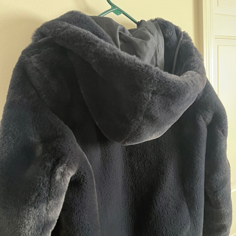 Carolina Belle Navy Faux Fur Coat - Picture 3 of 3